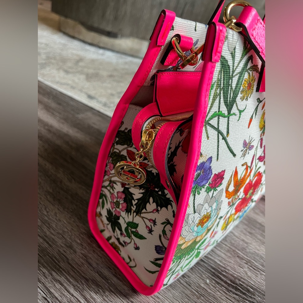 Gucci Floral Handbag - Picture 3 of 10